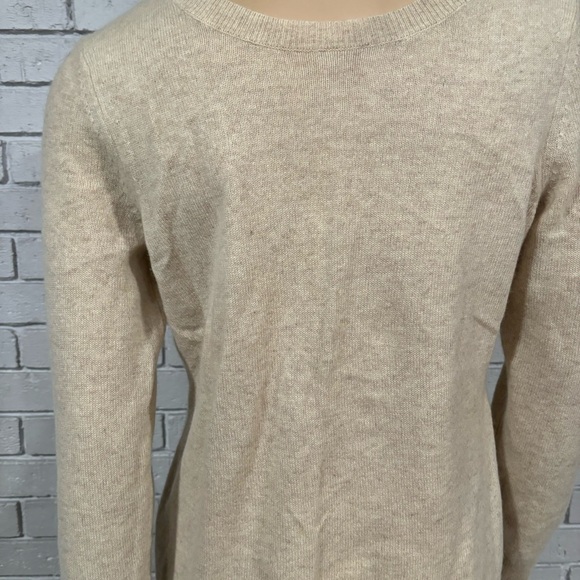Saks Fifth Avenue Cashmere Sweater - Picture 2 of 13